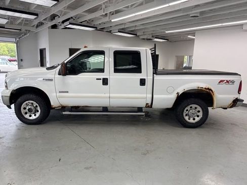 Used 2005 Ford F250 XLT AWD/4WD image 11