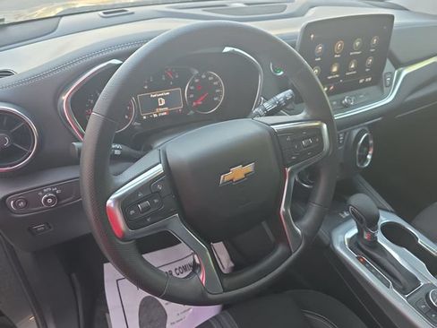 Used 2024 Chevrolet Blazer LT w/ Convenience Package FWD image 17