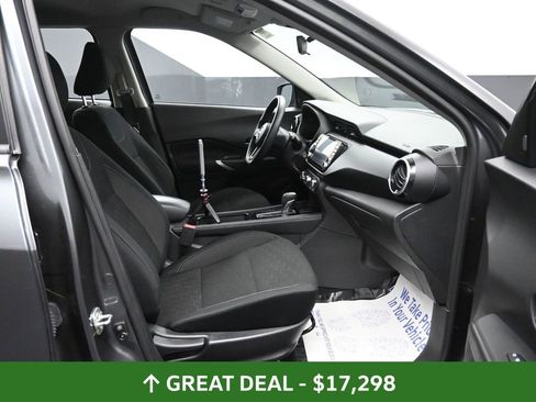 Used 2024 Nissan Kicks SV image 22