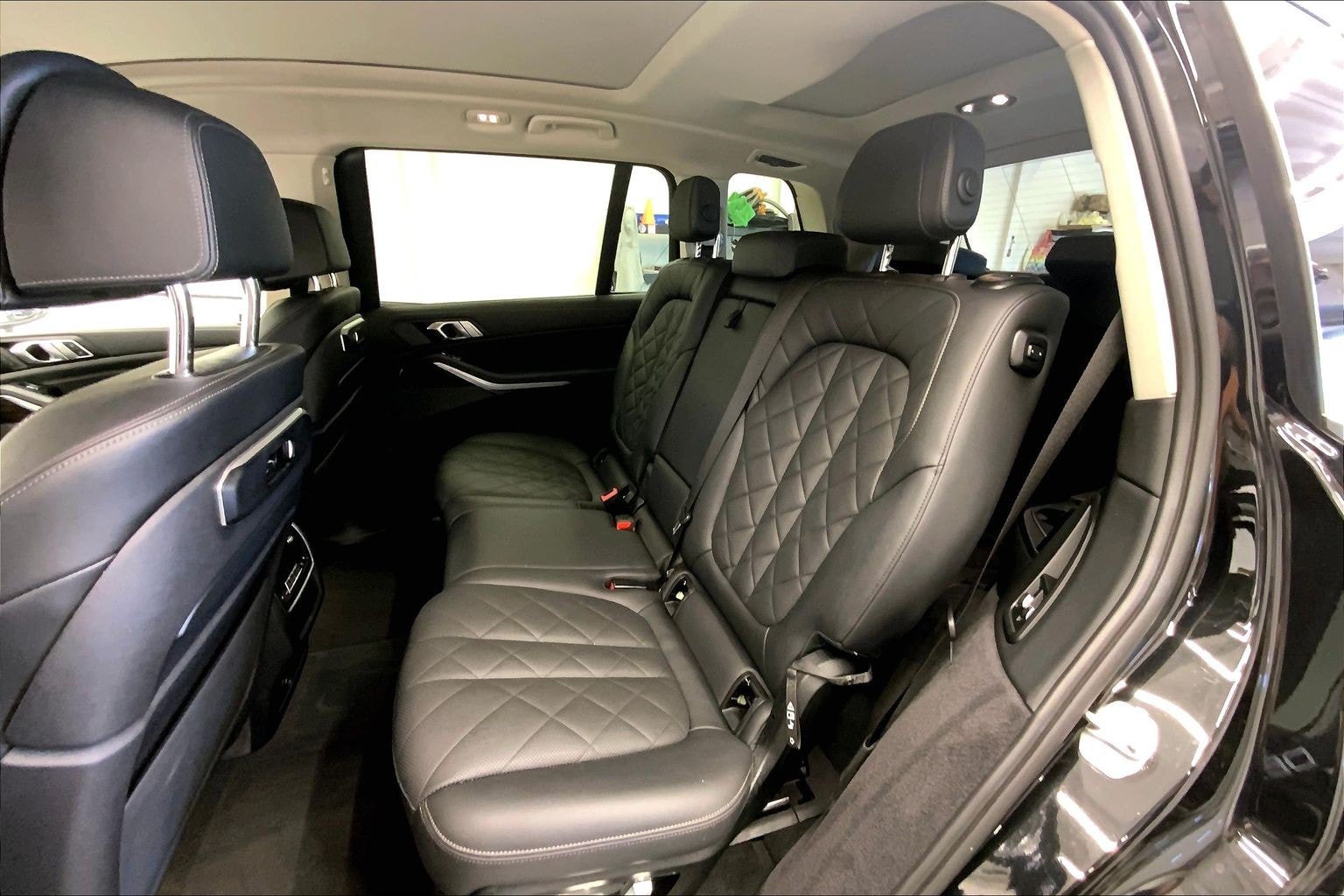 Used 2024 BMW X7 xDrive40i w/ Executive Package AWD/4WD image 24