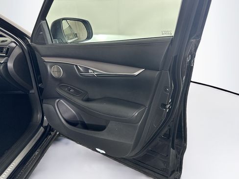 Used 2023 INFINITI QX50 Luxe FWD image 33