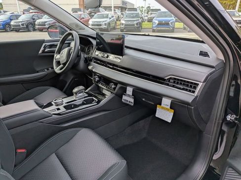 New 2026 Mitsubishi Outlander ES image 33