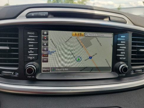 Used 2018 Kia Sorento SX AWD/4WD image 12