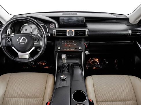 Used 2015 Lexus IS 350 w/ Navigation System Package image 11