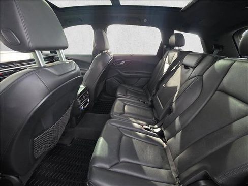 Used 2017 Audi Q7 3.0T Prestige w/ Prestige Package image 14