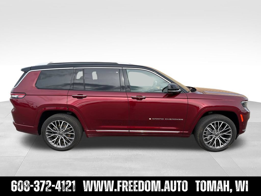 Used 2023 Jeep Grand Cherokee L Summit AWD/4WD image 6