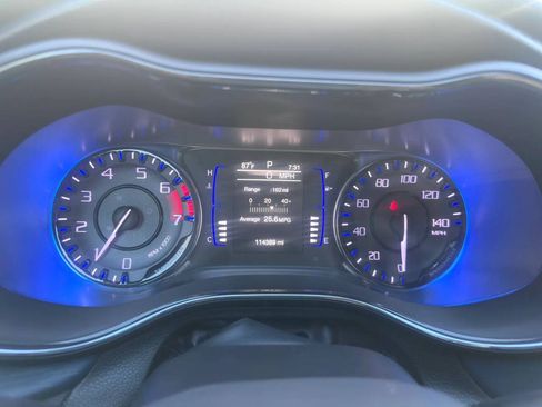 Used 2016 Chrysler 200 S w/ Comfort Group FWD image 17