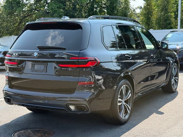 Used 2024 BMW X7 xDrive40i w/ M Sport Package AWD/4WD image 4