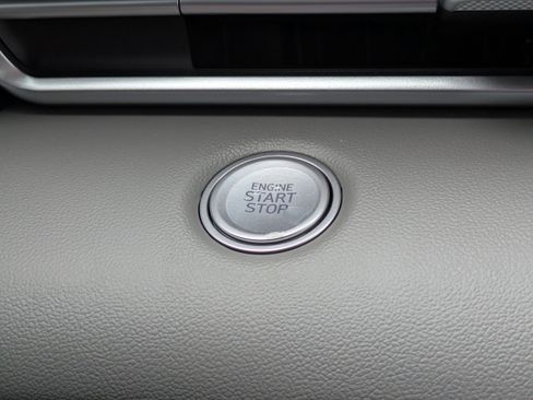 New 2026 Hyundai Elantra SEL Sport FWD image 30