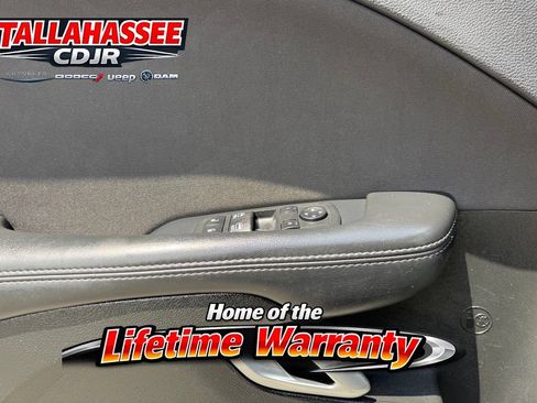 Used 2023 Dodge Challenger SXT RWD image 13