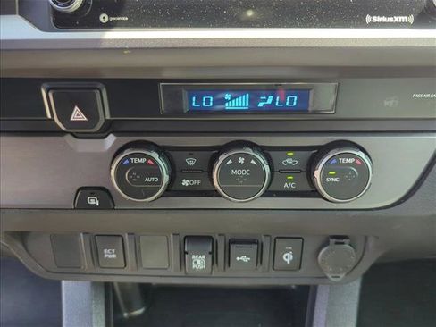 Used 2023 Toyota Tacoma TRD Sport image 21