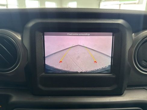 Used 2023 Jeep Wrangler Unlimited w/ Cold Weather Group AWD/4WD image 37