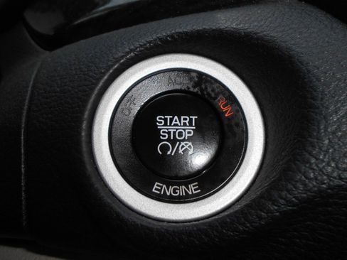 Used 2015 Chrysler 200 C w/ Navigation & Sound Group I FWD image 19
