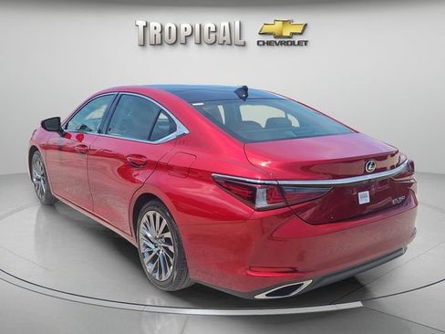 Used 2024 Lexus ES 350 w/ Technology Package FWD image 2