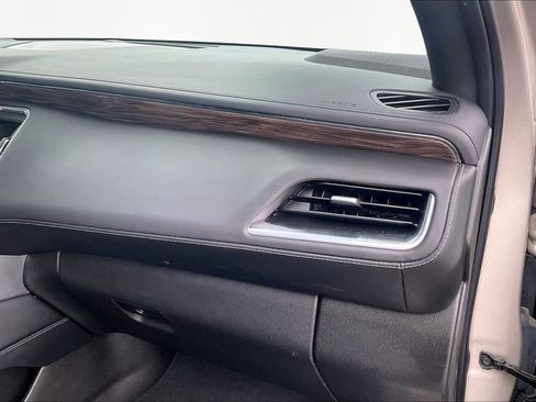 Used 2022 Chevrolet Suburban Z71 w/ Z71 Off-Road Package image 30