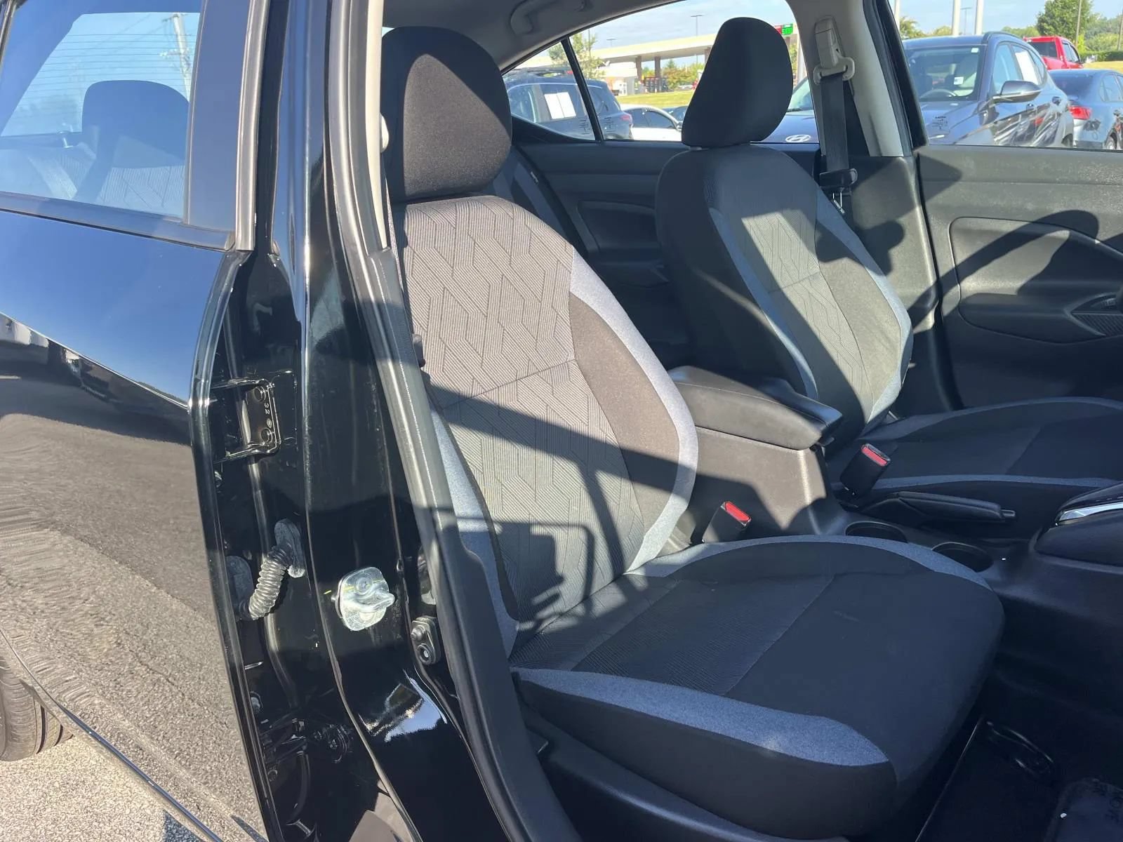 Used 2023 Nissan Versa SV FWD image 22