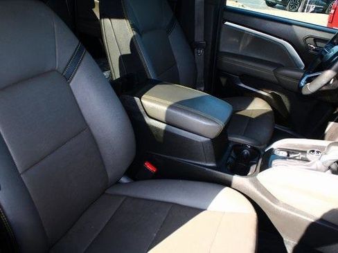 Used 2024 Chevrolet Colorado ZR2 w/ ZR2 Convenience Package III image 7