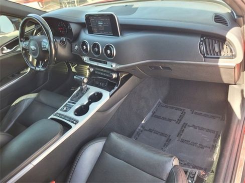 Used 2020 Kia Stinger GT image 17