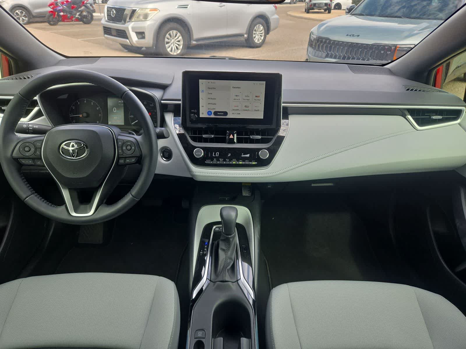 Used 2025 Toyota Corolla SE w/ SE Package FWD image 15