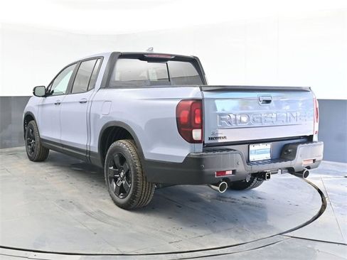 New 2026 Honda Ridgeline Black Edition image 7