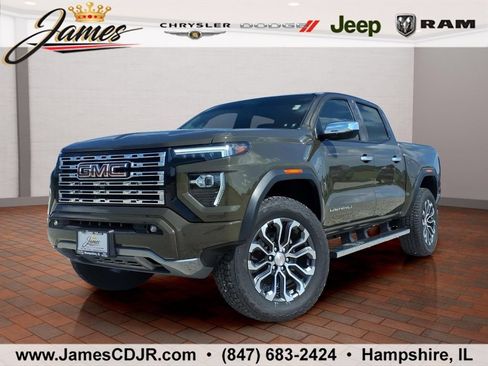 Used 2024 GMC Canyon Denali AWD/4WD image 1