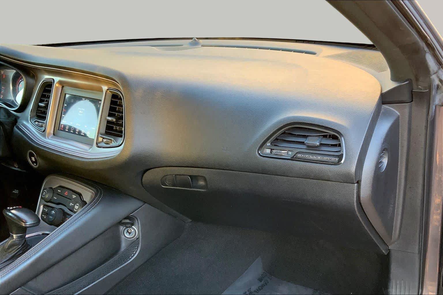 Used 2023 Dodge Challenger SXT RWD image 15