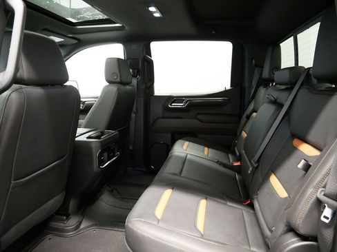 Used 2022 GMC Sierra 1500 AT4 w/ AT4 Preferred Package image 30