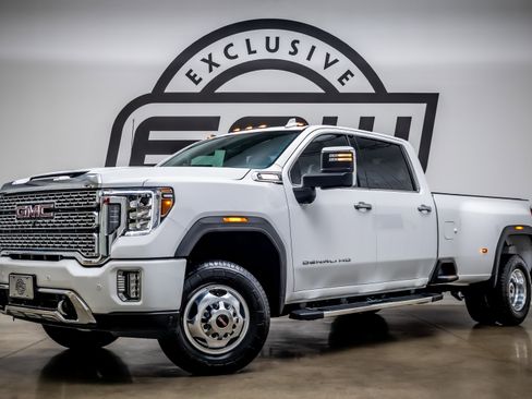 Used 2020 GMC Sierra 3500 Denali w/ Denali Ultimate Package image 1