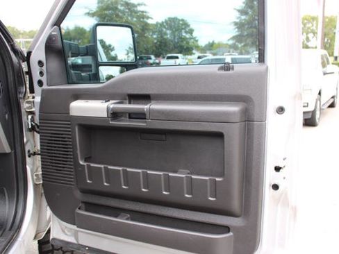 Used 2015 Ford F250 Lariat w/ Lariat Ultimate Package image 37