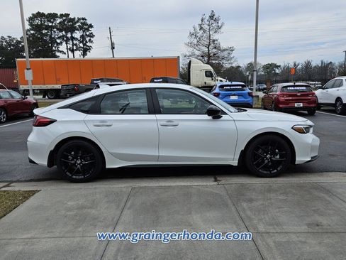 Used 2025 Honda Civic Sport image 6