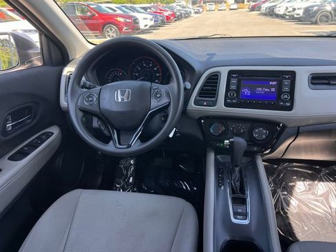 Used 2021 Honda HR-V LX image 16