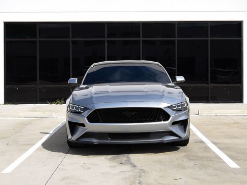 Used 2020 Ford Mustang GT Premium w/ Equipment Group 401A image 3