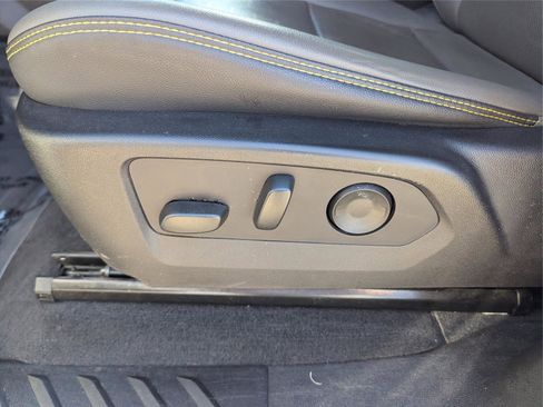 Used 2023 Chevrolet Colorado ZR2 w/ ZR2 Convenience Package III image 13