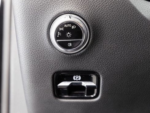 Certified 2024 Mercedes-Benz GLC 300 4MATIC image 9