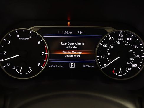 Used 2025 Nissan Sentra SR FWD image 18