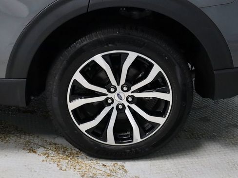 Used 2025 Ford Explorer ST-Line image 18