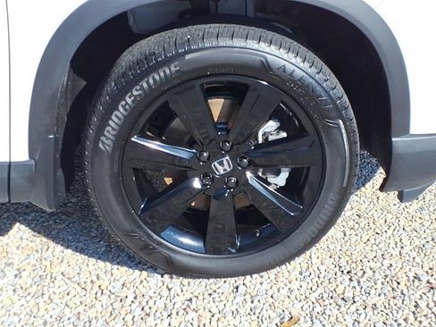 Used 2025 Honda Pilot Black Edition image 11