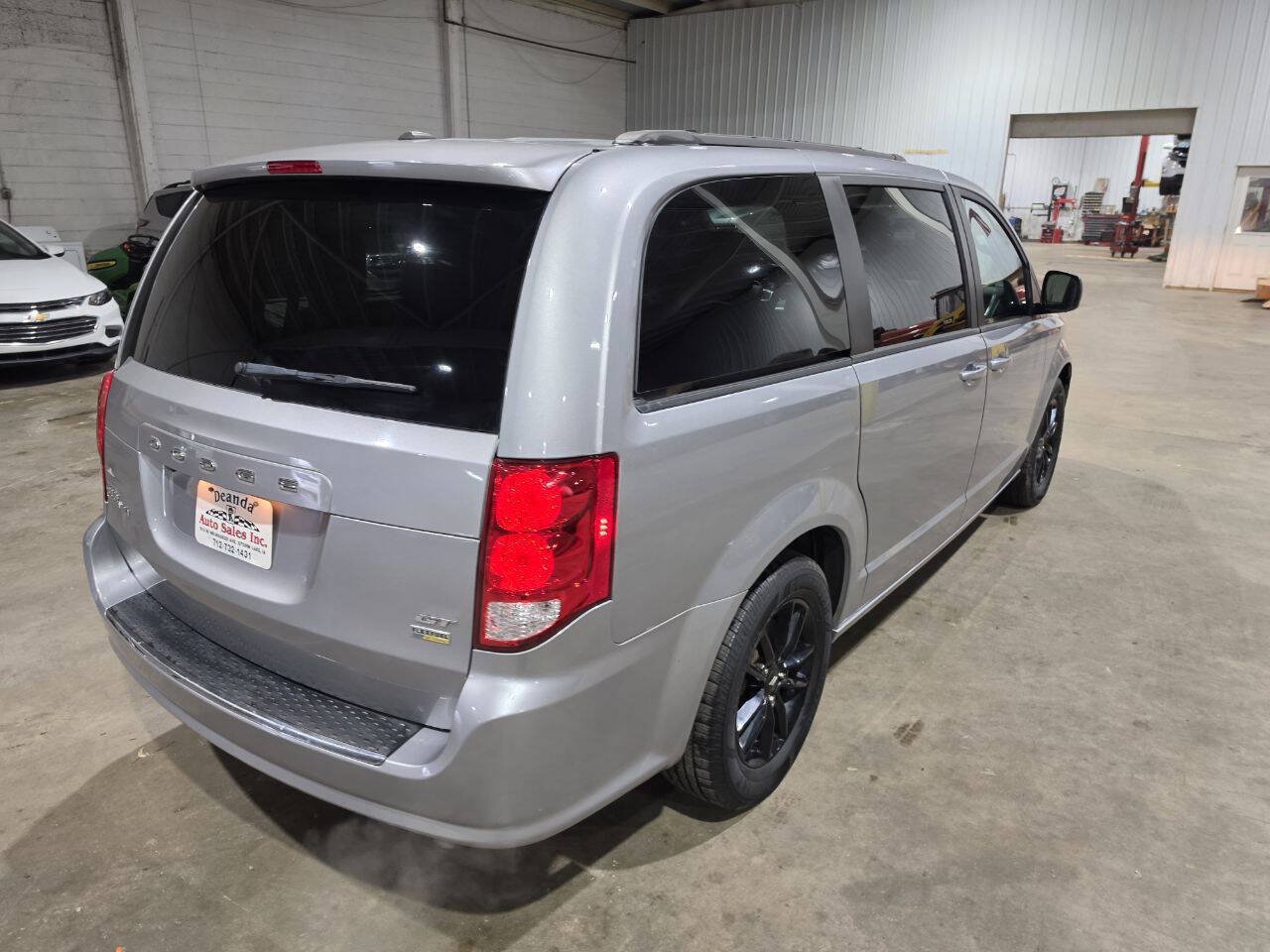 Used 2019 Dodge Grand Caravan GT FWD image 11