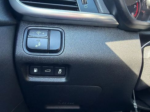 Used 2018 Kia Optima SX FWD image 15