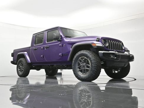 New 2026 Jeep Gladiator Sport AWD/4WD image 38
