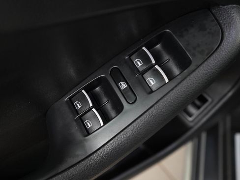 Used 2014 Volkswagen Jetta GLI Autobahn FWD image 21