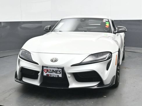 Used 2022 Toyota Supra w/ Safety & Technology Package RWD image 6