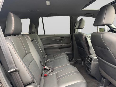 Used 2023 Honda Passport TrailSport image 31