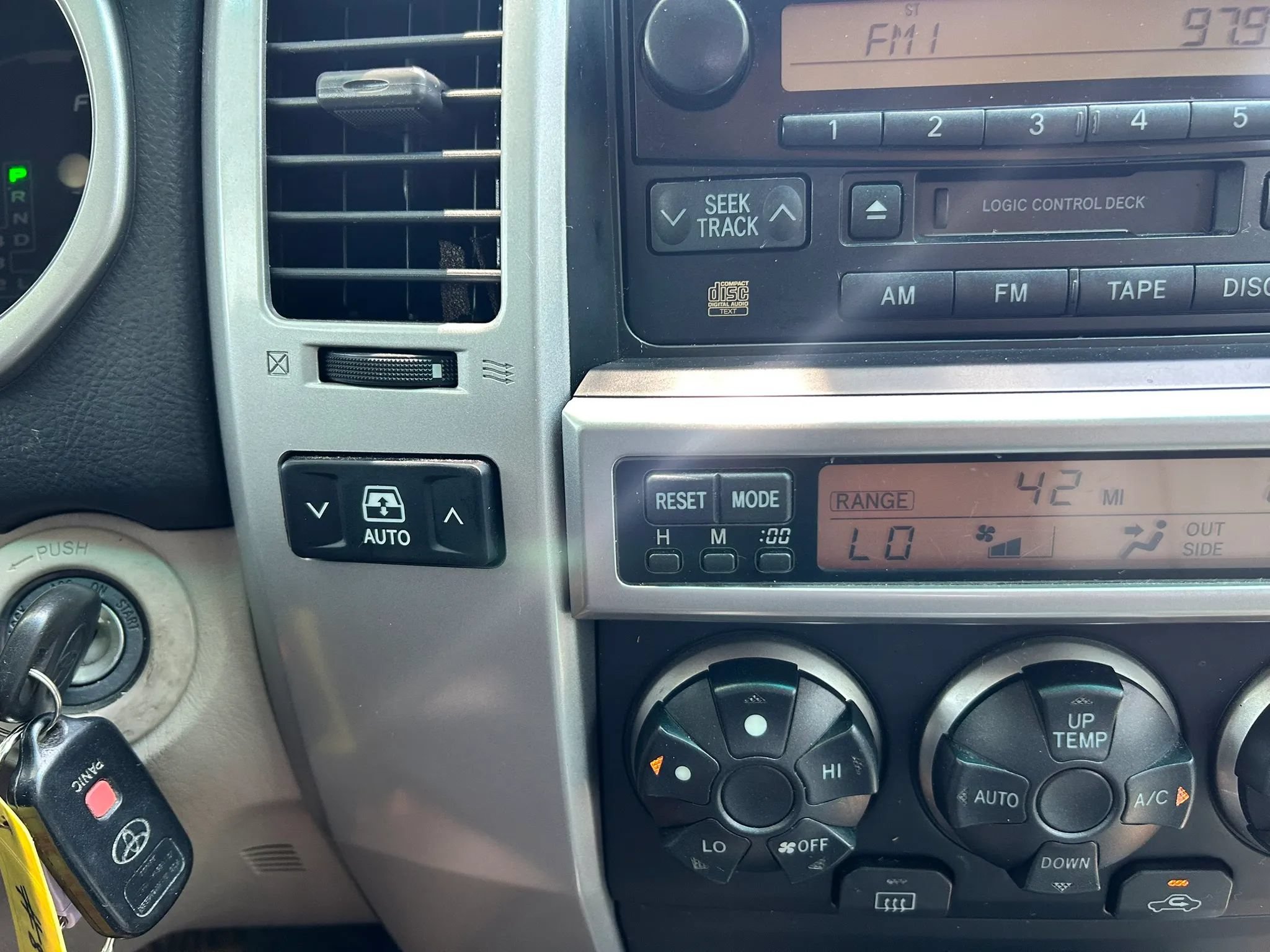 Used 2005 Toyota 4Runner SR5 RWD image 21