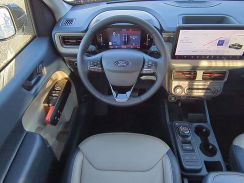 New 2025 Ford Maverick Lariat image 16