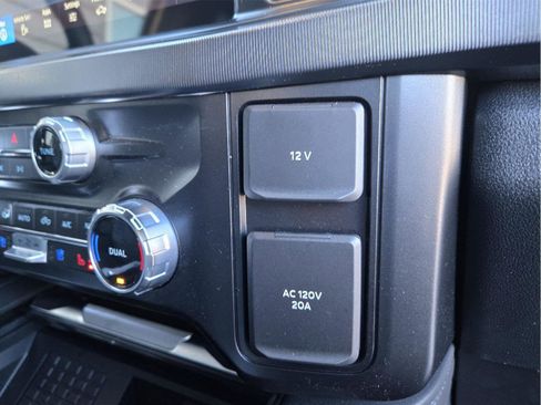 Used 2025 Ford F350 Platinum image 60