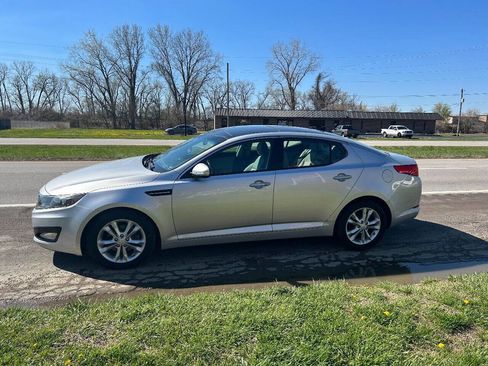 Used 2013 Kia Optima EX w/ Premium Pkg image 9