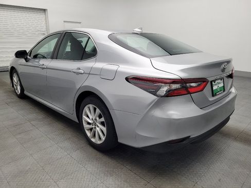 Used 2021 Toyota Camry LE FWD image 5