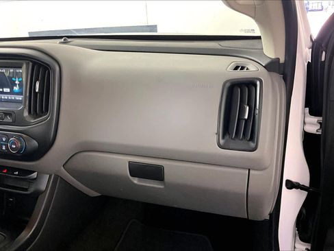 Used 2017 GMC Canyon W/T w/ Convenience Package image 17