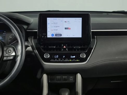 Used 2025 Toyota Corolla Cross AWD Hybrid image 20